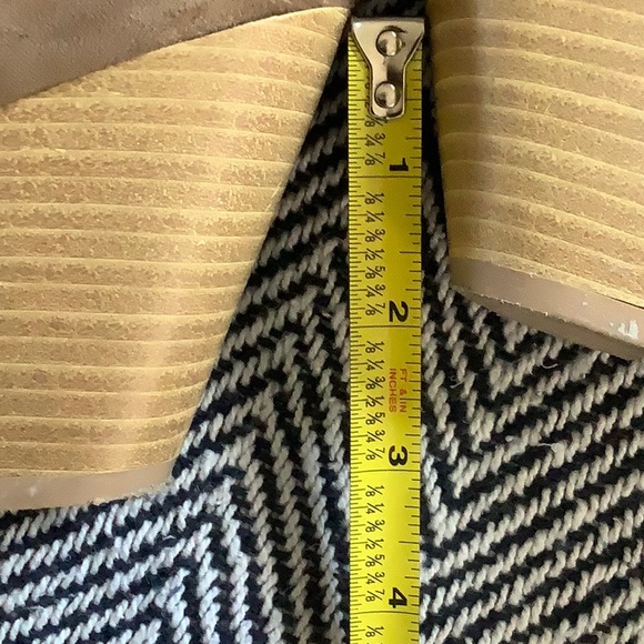 Ankle Boots with fringe - Picture 7 of 7